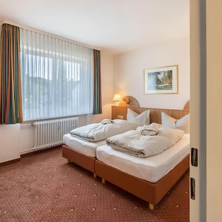 Aparthotel Am Stadtpark Бад-Закса Экстерьер фото