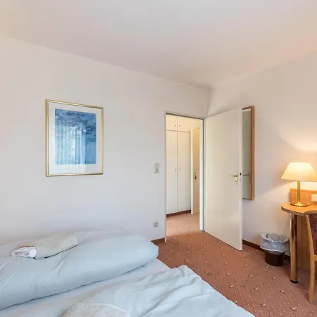 Aparthotel Am Stadtpark Бад-Закса Экстерьер фото