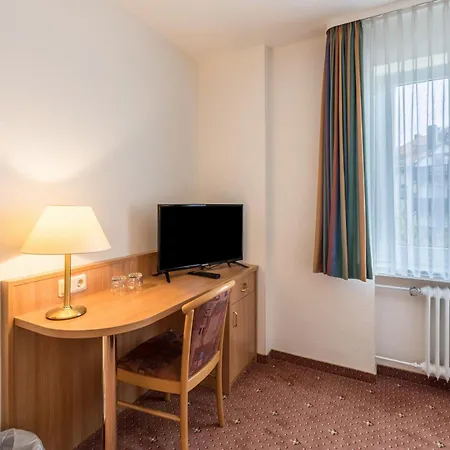 Aparthotel Am Stadtpark Бад-Закса Экстерьер фото