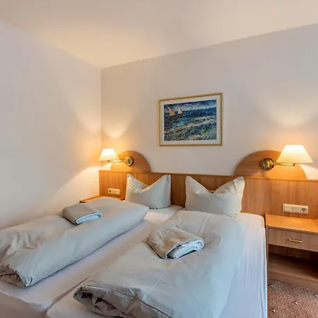 Aparthotel Am Stadtpark Бад-Закса Экстерьер фото