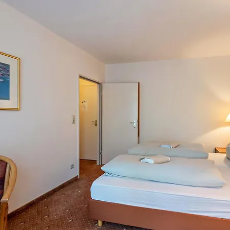 Aparthotel Am Stadtpark Бад-Закса Экстерьер фото