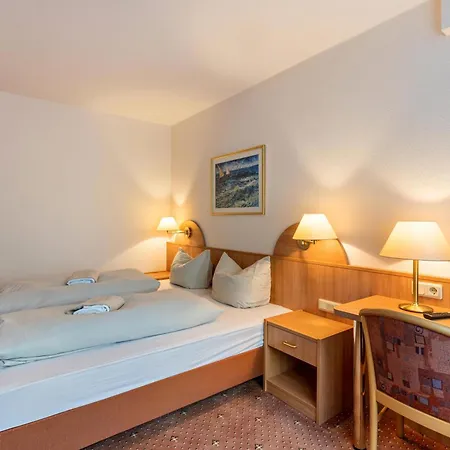 Aparthotel Am Stadtpark Бад-Закса Экстерьер фото