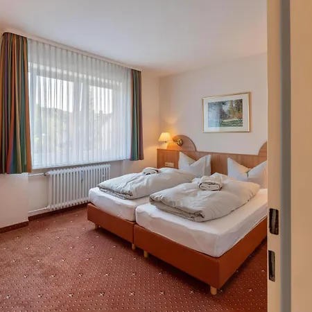 Aparthotel Am Stadtpark Бад-Закса Экстерьер фото